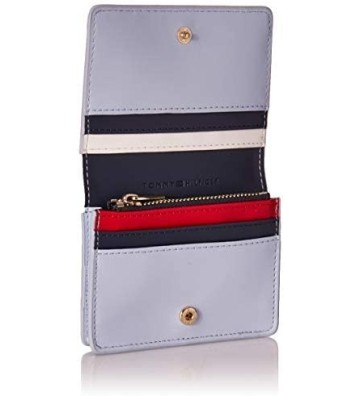 MONEDERO TARJETERO TOMMY HILFIGER TEXTURIZADO CON INSIGNIA CON MONOGRAMA AZUL CALRO. AW0AW08007 CIO